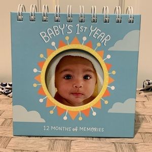 Baby’s first year photo book!